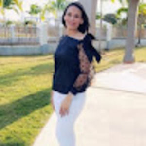 Meet your Posher, Enitza